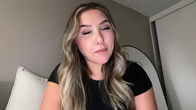 lustfulsmiles online show from 8, 5, 2026