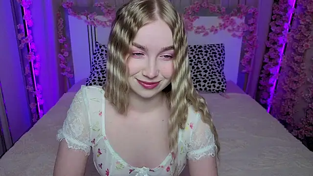Snapshot of LilyStarlight chatting on 4, 5, 2026 LilyStarlight online show from 4, 5, 2026