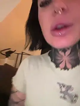 Snapshot of InkedBiitch chatting on 19, 3, 2025 InkedBiitch online show from 19, 3, 2025