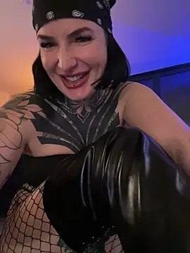 Snapshot of InkedBiitch chatting on 13, 2, 2025 InkedBiitch online show from 13, 2, 2025