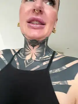 Snapshot of InkedBiitch chatting on 17, 3, 2025 InkedBiitch online show from 17, 3, 2025