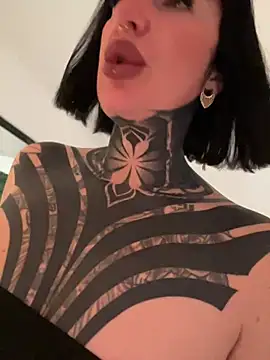 Snapshot of InkedBiitch chatting on 21, 3, 2025 InkedBiitch online show from 21, 3, 2025