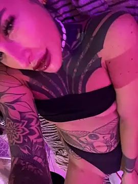 InkedBiitch online show from 19, 10, 2025