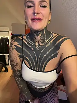 InkedBiitch online show from 9, 1, 2026