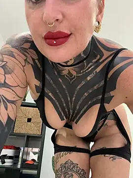 InkedBiitch online show from 4, 5, 2026