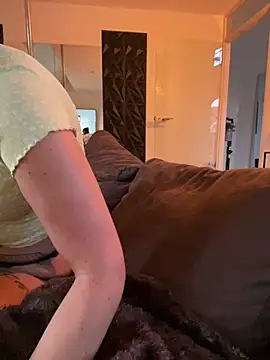 InkedBiitch online show from 17, 4, 2026