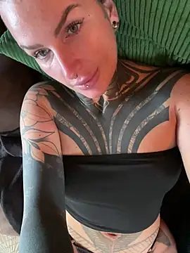 InkedBiitch online show from 18, 5, 2026