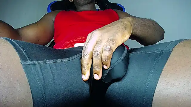 Snapshot of MAXJONES_2 chatting on 3, 5, 2026 MAXJONES 2 online show from 3, 5, 2026