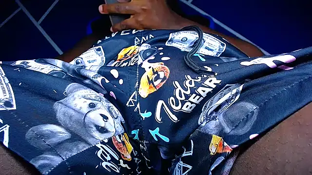 Snapshot of MAXJONES_2 chatting on 9, 10, 2025 MAXJONES 2 online show from 9, 10, 2025