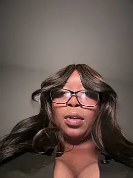 Snapshot of NikkiNoelanii chatting on 13, 6, 2026 NikkiNoelanii online show from 13, 6, 2026