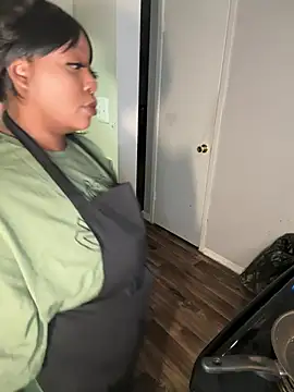 NikkiNoelanii online show from 28, 3, 2026