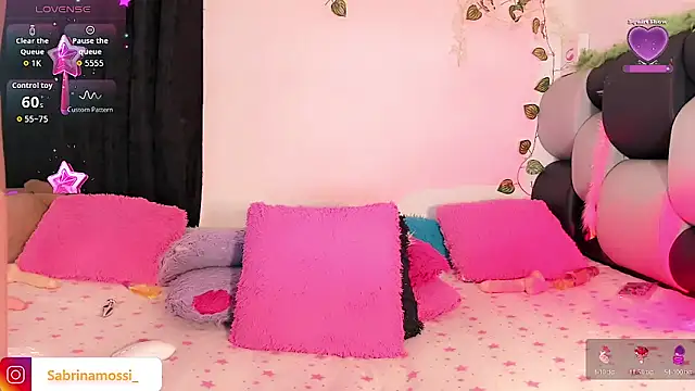 Snapshot of sabrinamossii chatting on 17, 5, 2026 sabrinamossii online show from 17, 5, 2026