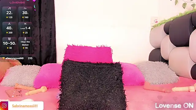 Snapshot of sabrinamossii chatting on 23, 10, 2025 sabrinamossii online show from 23, 10, 2025