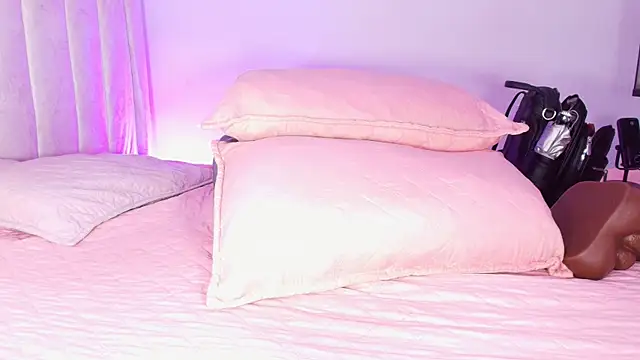  ebony-queen  online show from 15, 5, 2026