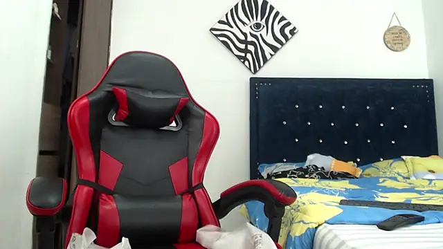 QueenSquirt  online show from 15, 2, 2026