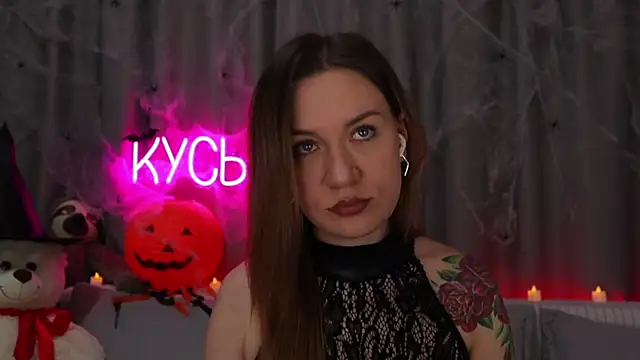 Snapshot of _LadyMargo_ chatting on 28, 10, 2025  LadyMargo  online show from 28, 10, 2025