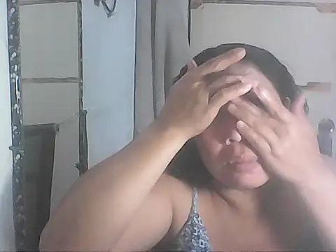 Snapshot of hotwet_mama4uxx chatting on 25, 11, 2025 hotwet mama4uxx online show from 25, 11, 2025