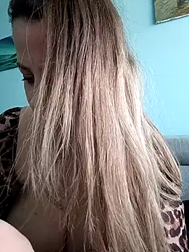 Emma96 hot online show from 12, 2, 2025