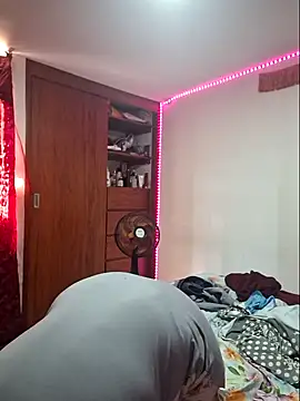 Natashariley1 online show from 28, 2, 2025