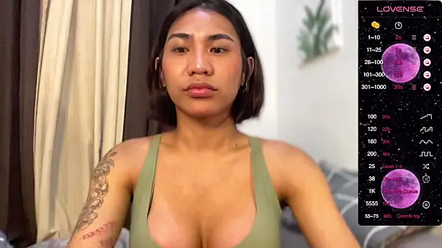 Snapshot of Alaia_Pope chatting on 6, 1, 2025 Alaia Pope online show from 6, 1, 2025