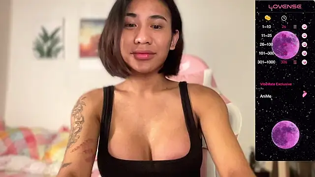 Snapshot of Alaia_Pope chatting on 2, 2, 2025 Alaia Pope online show from 2, 2, 2025