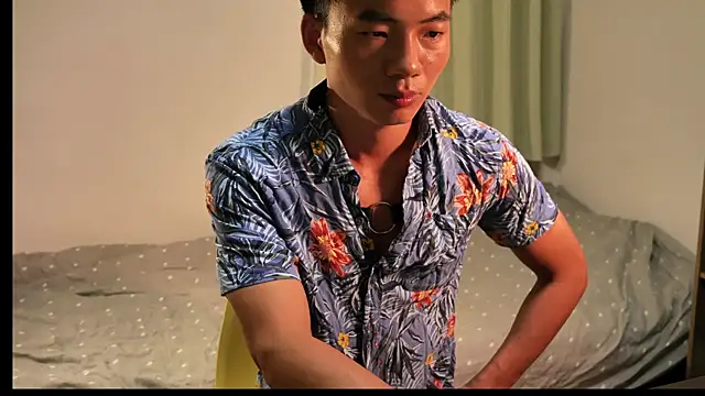 asiahot liam online show from 9, 10, 2025