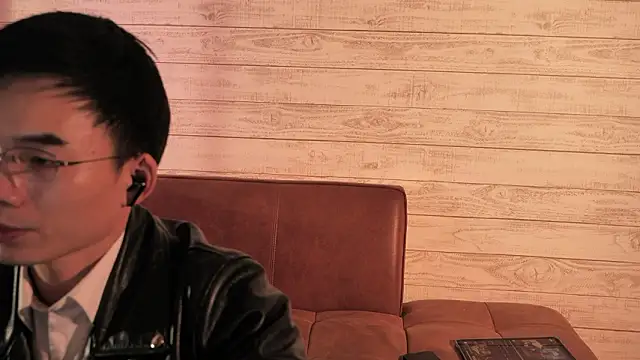 asiahot liam online show from 5, 3, 2026