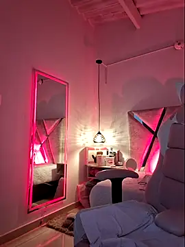 MariaPau 83 online show from 5, 11, 2025