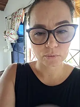 Snapshot of MariaPau_83 chatting on 30, 4, 2026 MariaPau 83 online show from 30, 4, 2026