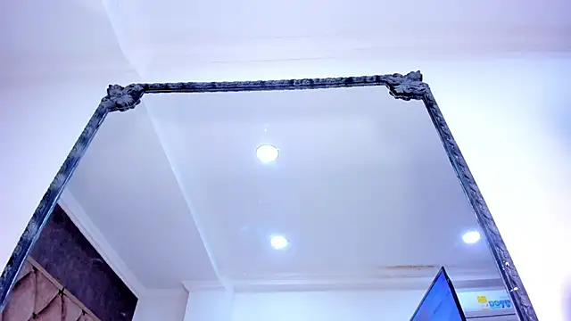 Snapshot of Rianamanson chatting on 28, 10, 2025 Rianamanson online show from 28, 10, 2025