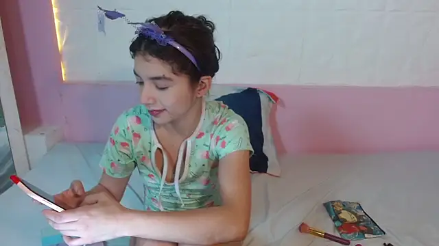 Sweetcristin online show from 13, 4, 2026