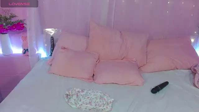 Snapshot of Sweetcristin chatting on 16, 7, 2026 Sweetcristin online show from 16, 7, 2026