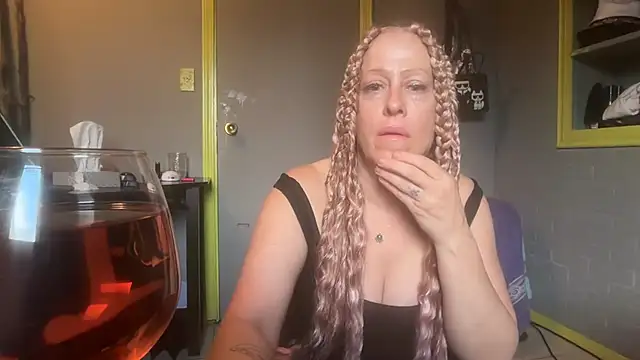 Snapshot of Soaponarope007 chatting on 22, 5, 2026 Soaponarope007 online show from 22, 5, 2026