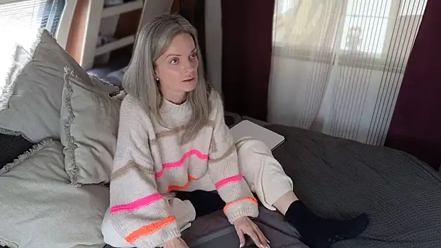 Sabdeluxe online show from 24, 4, 2026