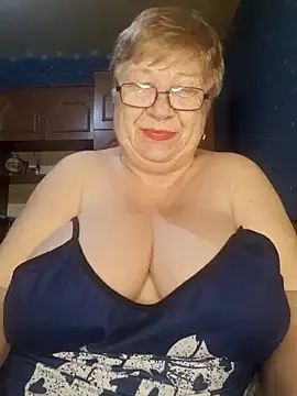 Snapshot of Lena_Gaby chatting on 13, 5, 2026 Lena Gaby online show from 13, 5, 2026