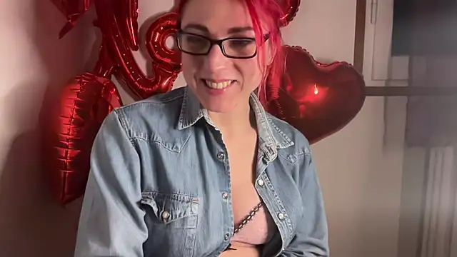 Nikky Divine online show from 28, 2, 2025