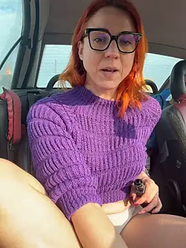 Nikky Divine online show from 21, 3, 2026