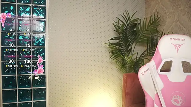 01 lili 01 online show from 7, 12, 2024