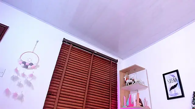 Nata Villalobos online show from 4, 12, 2024