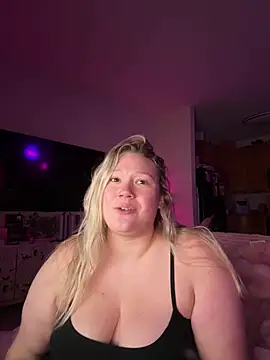 PiggyRose online show from 11, 6, 2026