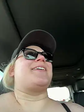 PiggyRose online show from 13, 4, 2026