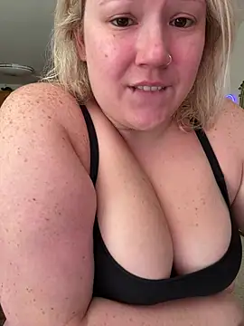 PiggyRose online show from 17, 7, 2026