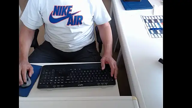 Snapshot of dutchpornking chatting on 4, 7, 2026 dutchpornking online show from 4, 7, 2026