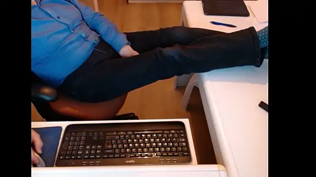 dutchpornking online show from 2, 4, 2026