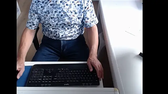 dutchpornking online show from 13, 9, 2025