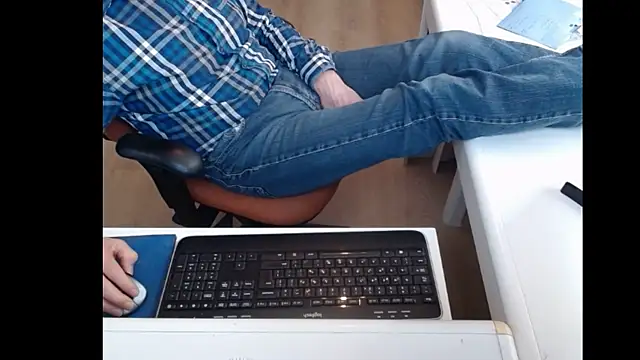 dutchpornking online show from 8, 3, 2025