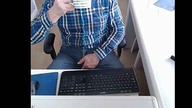 dutchpornking online show from 9, 3, 2025