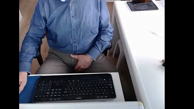 dutchpornking online show from 13, 4, 2026