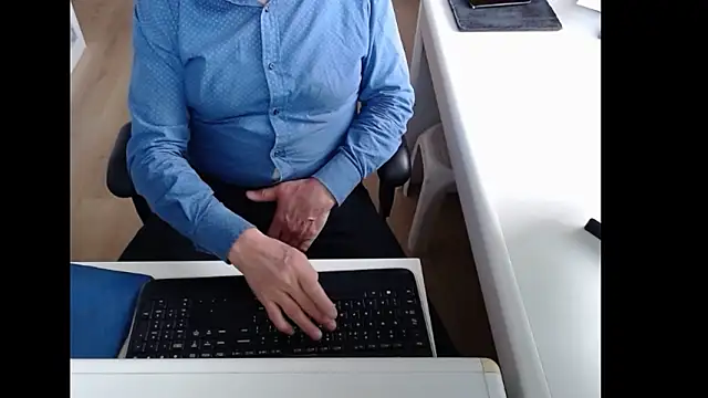 dutchpornking online show from 7, 3, 2026