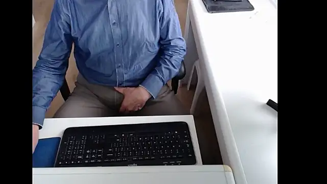 dutchpornking online show from 11, 4, 2026